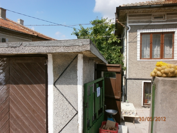 Къща в Добрич ул."Опълченска" №85 снимка 1